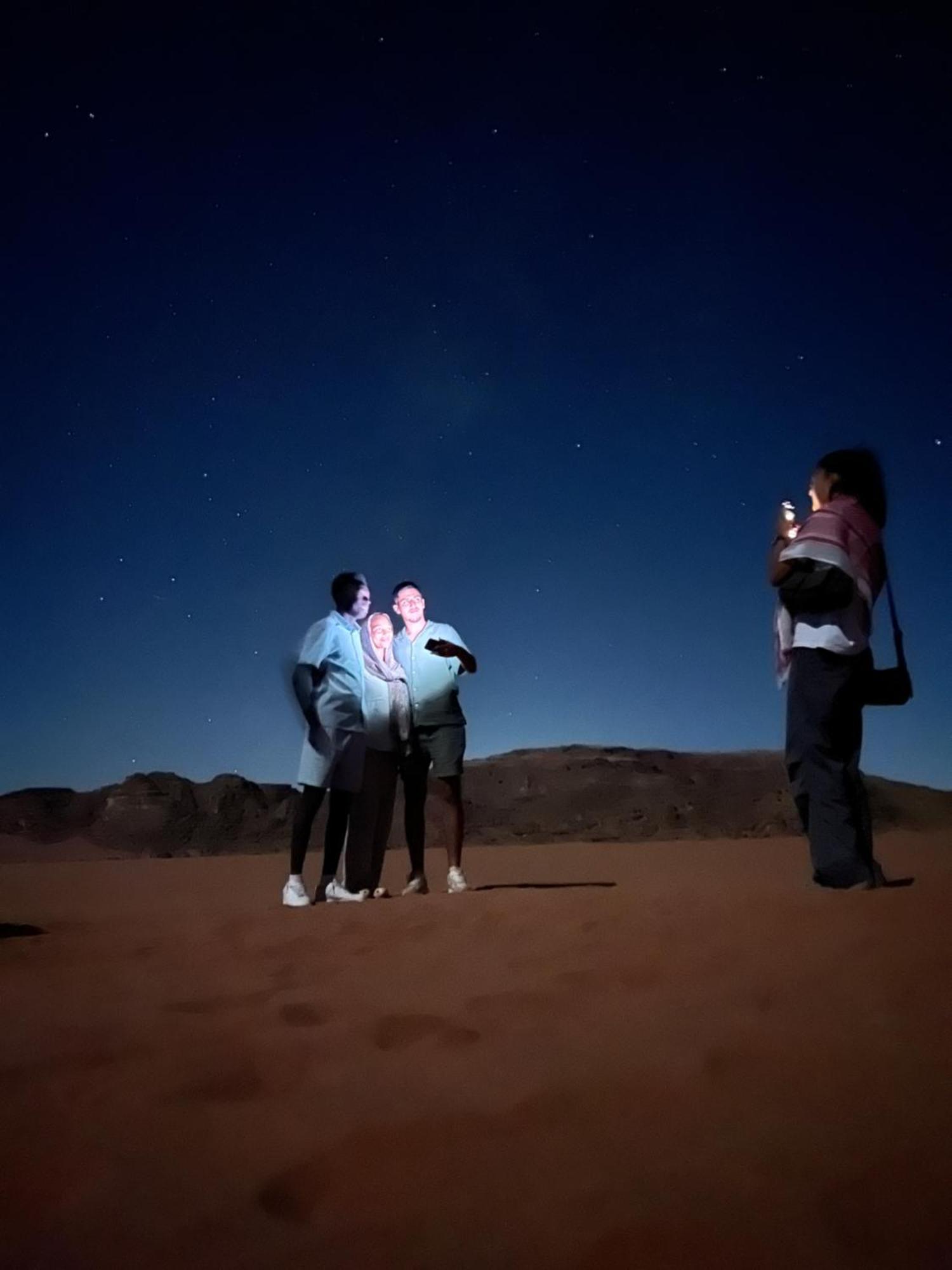 ワディ ・ラムMoon Magic Valleyアパートメント エクステリア 写真